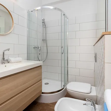 アパート Beige Studio On The Coast With Parking And Balcony In By Renters