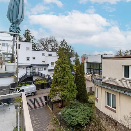 Beige Studio On The Coast With Parking And Balcony In By Renters * グディニャ